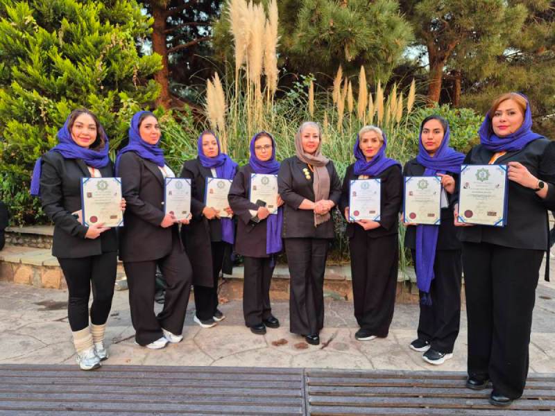 نورا کریمی